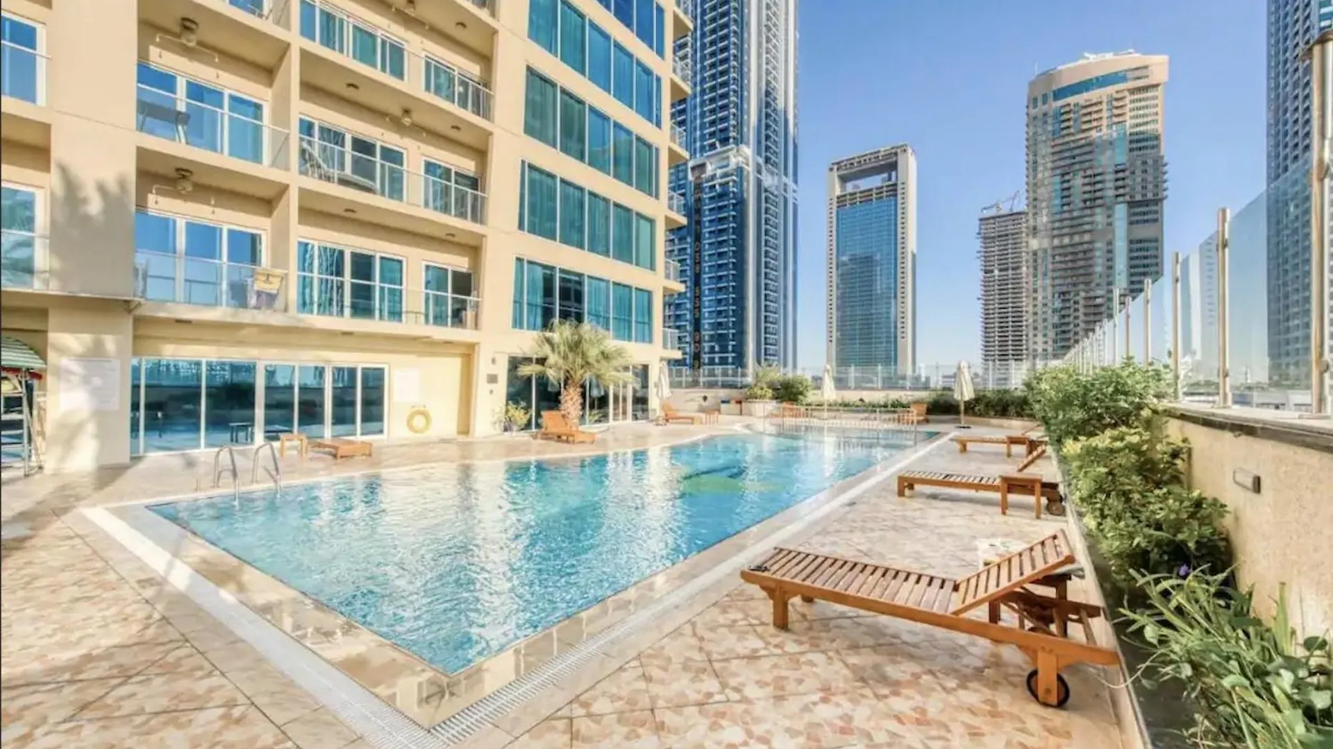 Luxury Studio With Balcony - Close To Metro & Marina Dubai United Arab Emirates
